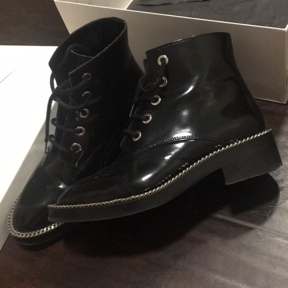 【TRADED】Sandro Audrey black patent leather boots - Picture 3 of 8